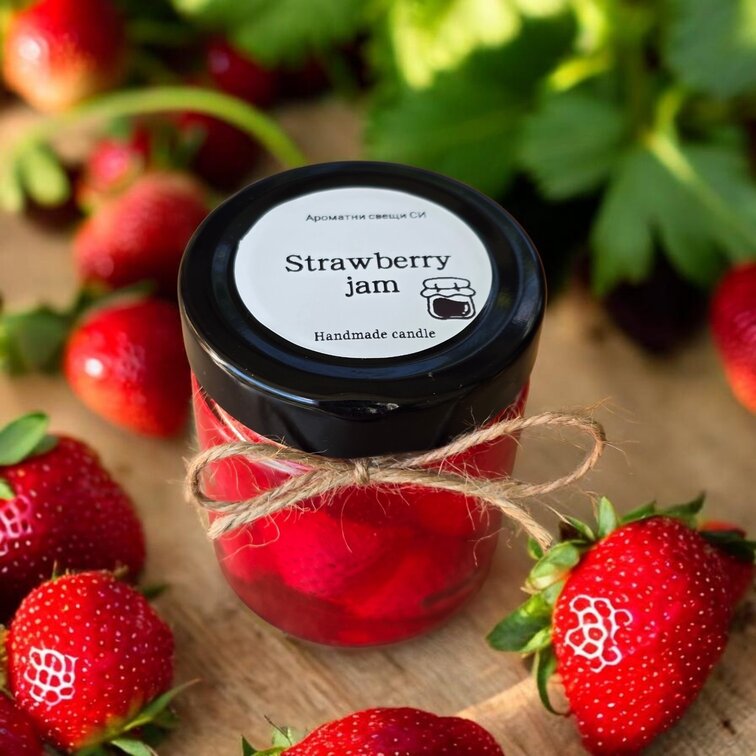 Свещ Сладко от ягоди / Strawberry jam